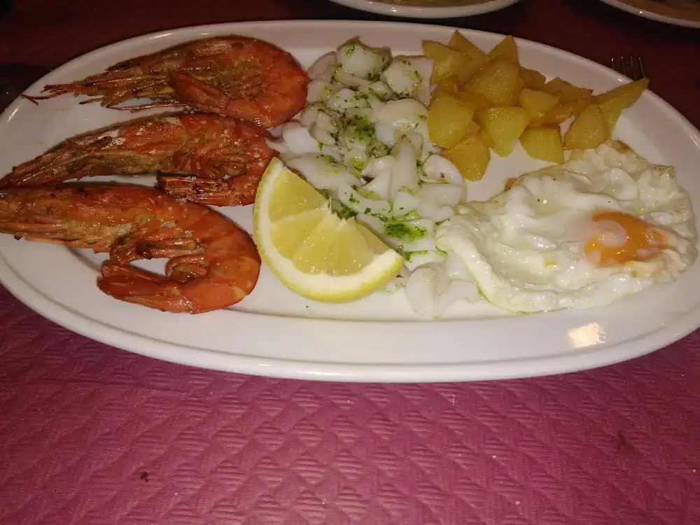 Gambas a la plancha con patatas