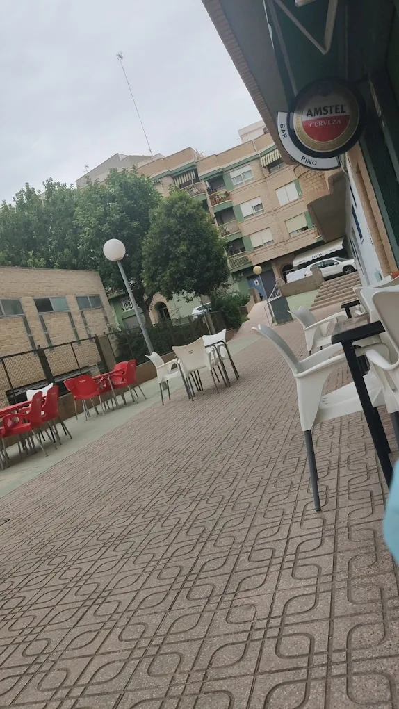 Terraza del Bar Pino en Onda