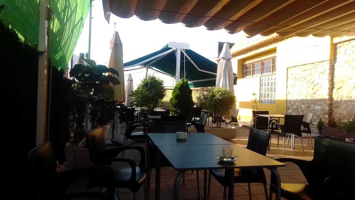 Terraza exterior del Restaurante Era Blanca