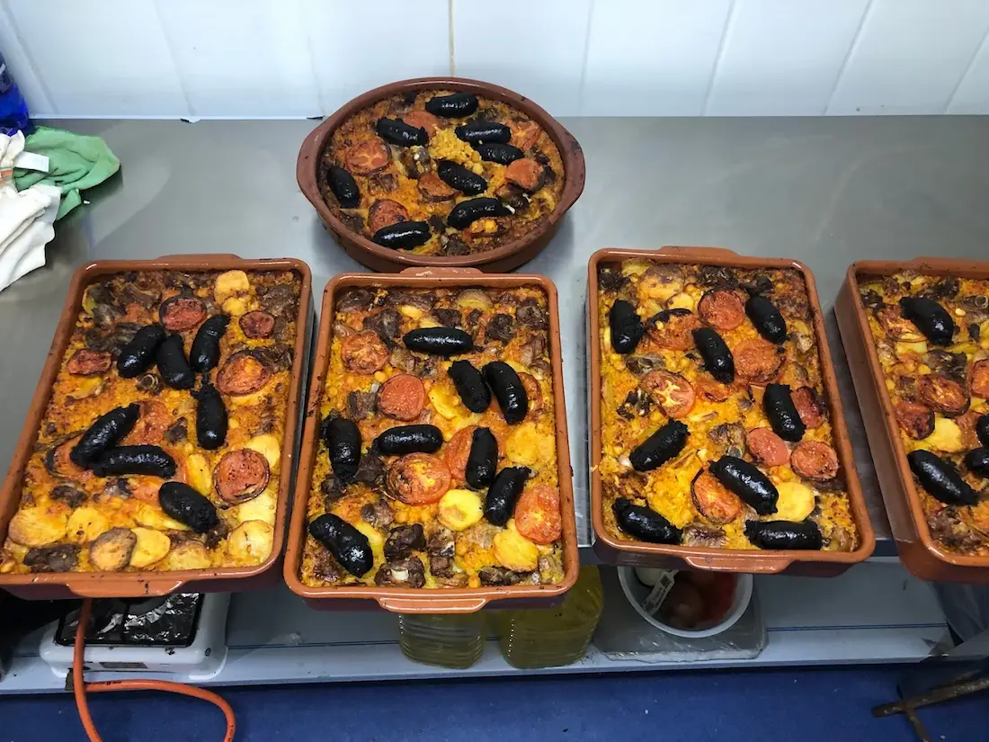 Arroz al horno preparado casero en Casa Paco, Onda