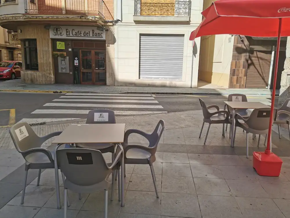 Interior de El Cafe del Banc Oe Onda
