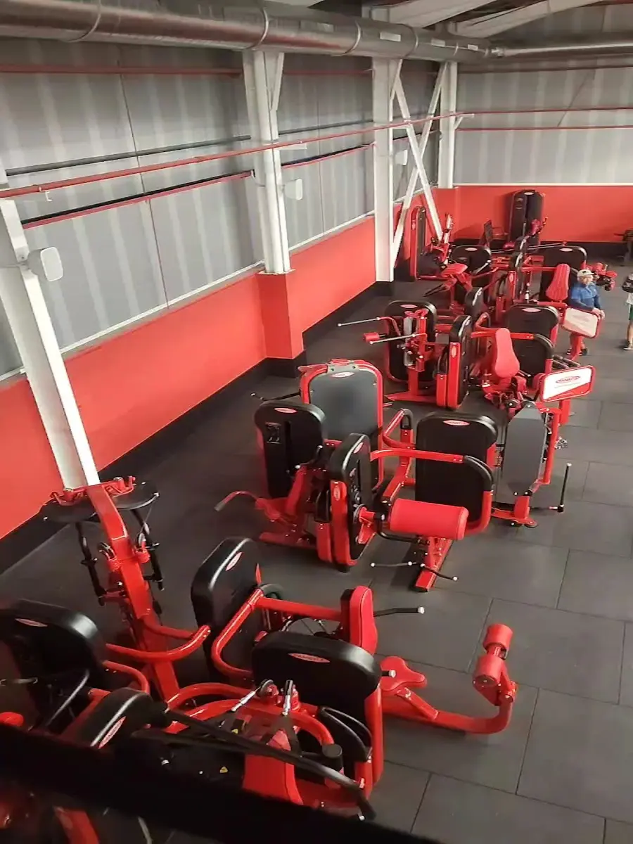 Zona de musculación en Fitnergym Onda