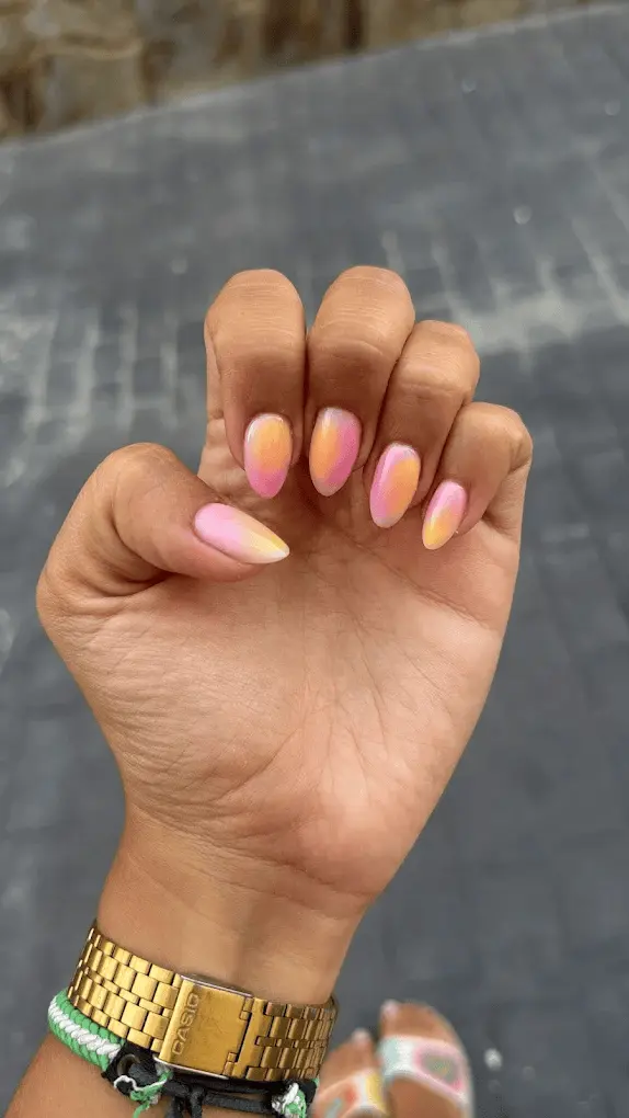 Manicura de gel en Oh My Nails Onda