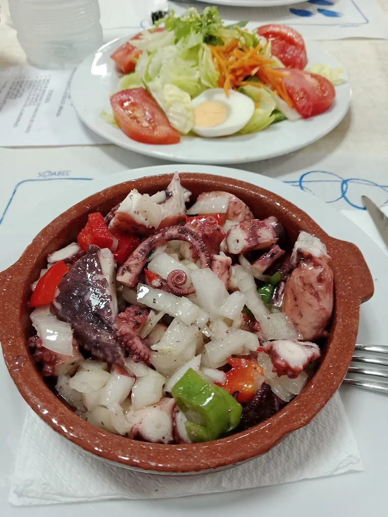 Pulpo con pimientos en cazuela en Restaurante Alonso