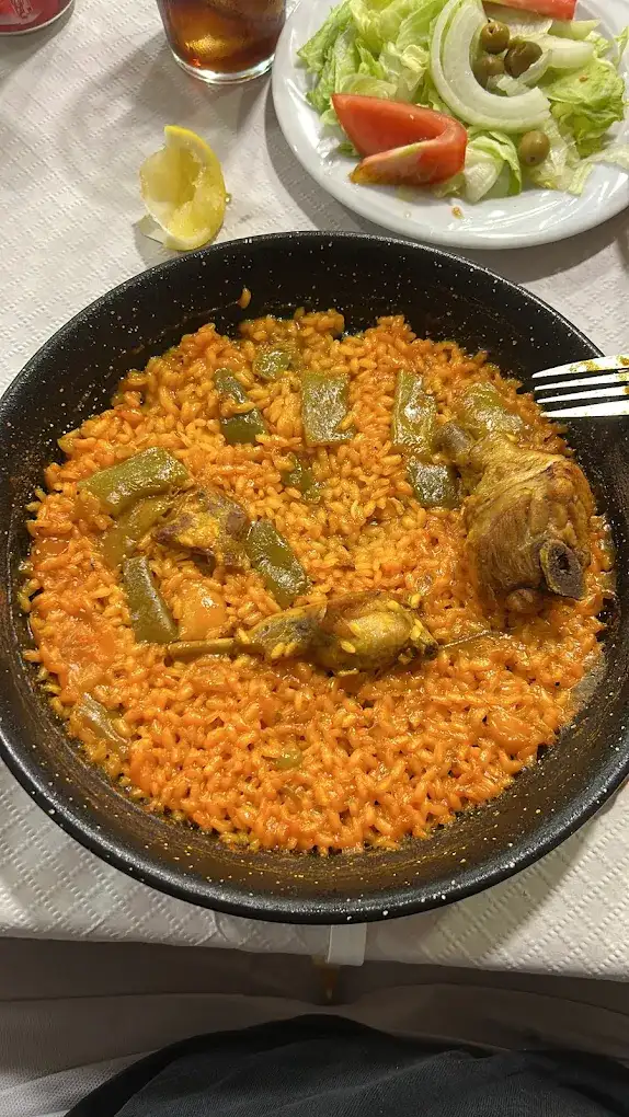 Arroz con pollo y pimientos en Restaurante Autovía