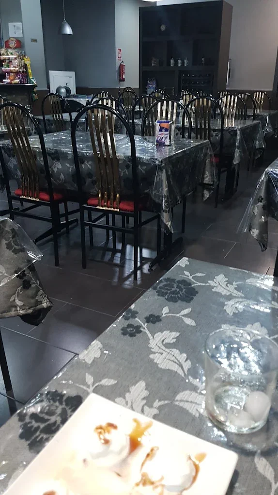 Comedor del Restaurante Yi Jiang Nan en Onda